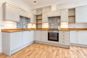 30a, High Street, Bristol BS16 5HW