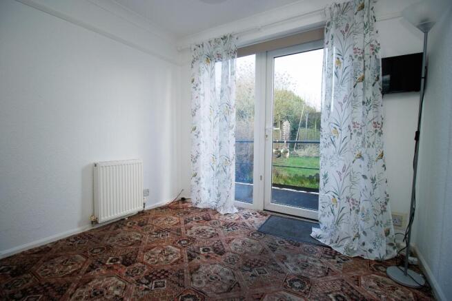 2 bed Semi-Detached Bungalow for sale Image 8