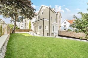 32, Wellington Park, Clifton, Bristol BS8 2UW