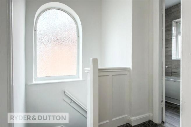 3 bed Semi-Detached for sale Image 9