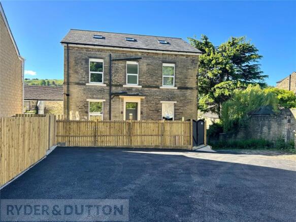 3 bed Apartment to rent Image 12