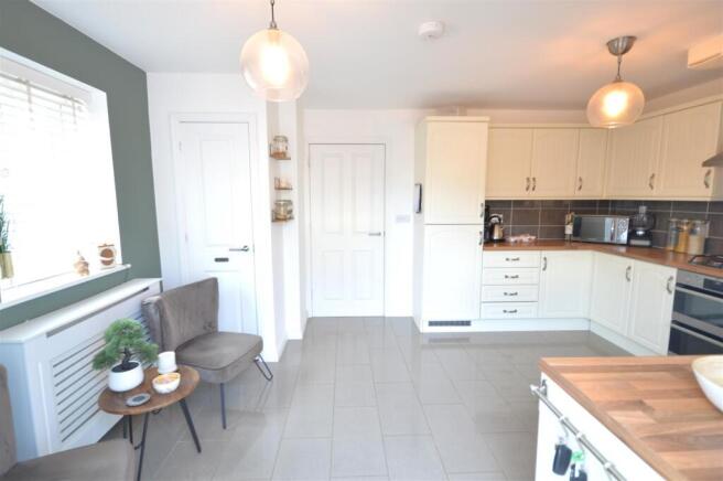 kitchen/breakfast room