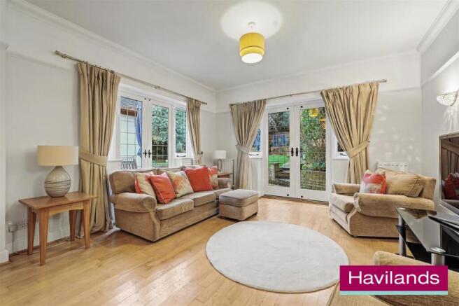 Creswell Way N21 1AE-2.jpg