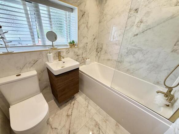 3 bed Semi-Detached for sale Image 10