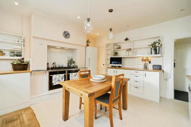 5 bed End of Terrace for sale Image 6