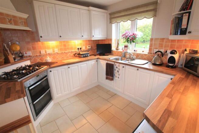 Kitchen / Breakfast Room