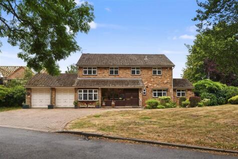 West Common Grove, Harpenden