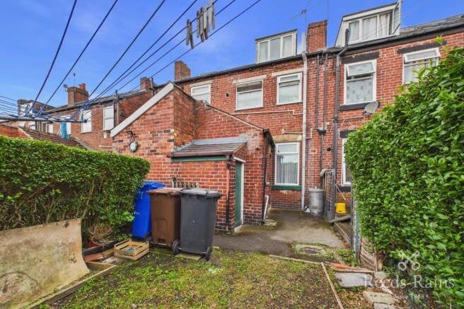 3 bed Terraced to rent Image 10
