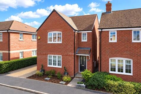 Westlake Gardens, Bramley, Tadley, Hampshire, RG26