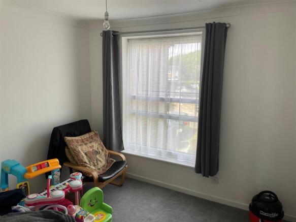 Front bedroom.jpg