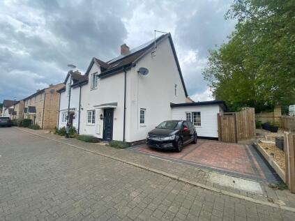Pine Walk, Silsoe, Bedford