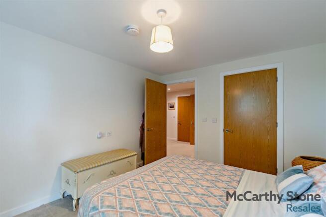 2 bed Apartment for sale Image 10
