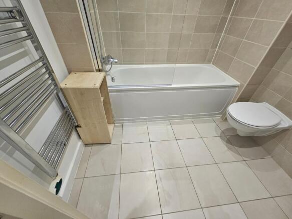 1 bed Apartment for sale Image 8