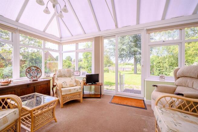 8467395-interior12.jpg