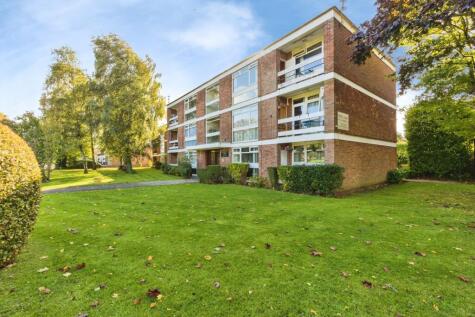 Ashstead Road, Sale, Greater Manchester, M33