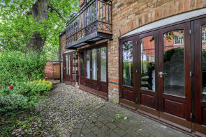 23, Abington Grove, Northampton NN1 4QW