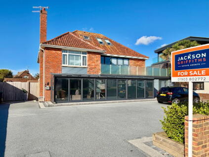 Marine Crescent, Goring-by-Sea, Worthing, BN12 4JF