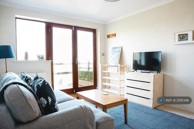 Apartment Lounge