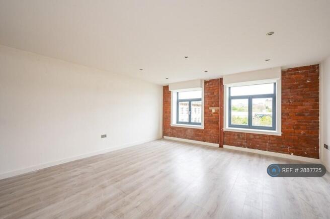 2 bed Flat to rent Image 4