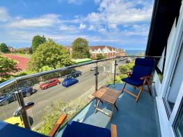 Flat 3, 9, Holbeck Road, Scarborough YO11 2XF