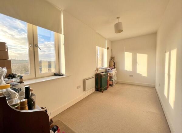 2 bed Apartment for sale Image 8