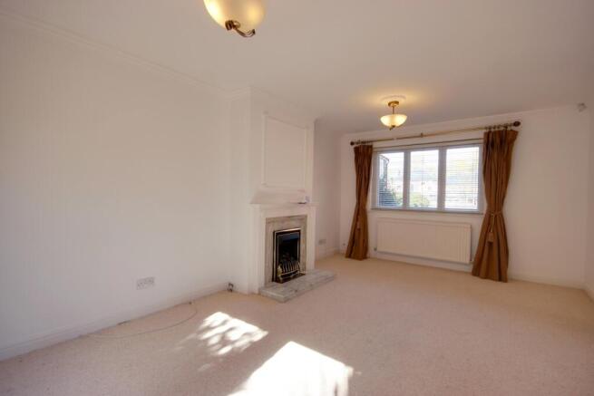 3 bed Semi-Detached for sale Image 5