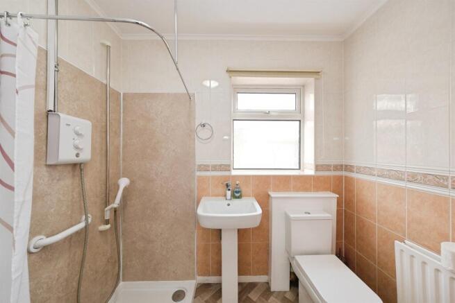 2 bed Semi-Detached Bungalow for sale Image 9