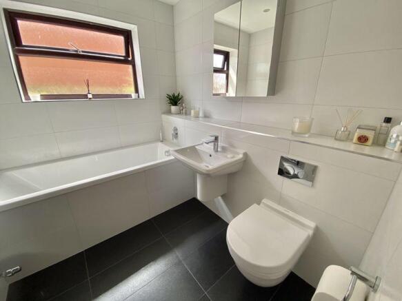 Bathroom (Down...