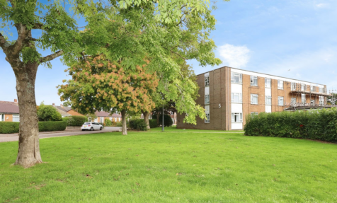 Curlew Road, Bournemouth, BH8