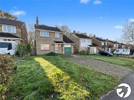 4, Hilton Road, Cliffe Woods, Rochester ME3 8LA