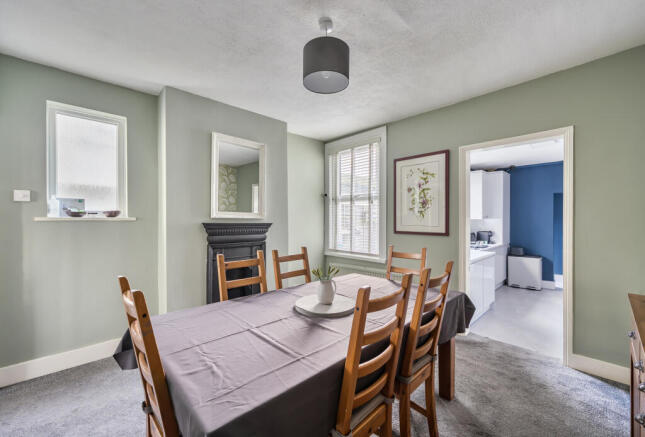 1405138-12-698ca0...