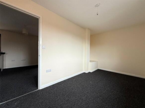 1 bed Apartment for sale Image 6