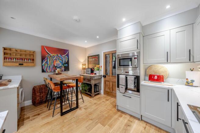 2 bed Terraced for sale Image 6