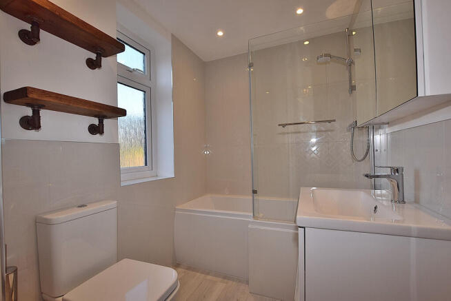 2 bed Apartment for sale Image 10