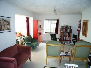 LIVING/DINING ROOM