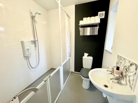 Ground Floor Ensuite