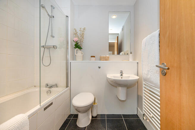 Mani Bathroom