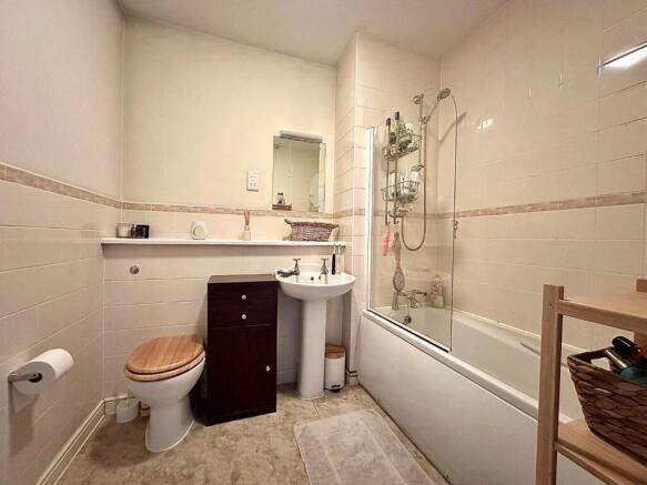 Photo 10