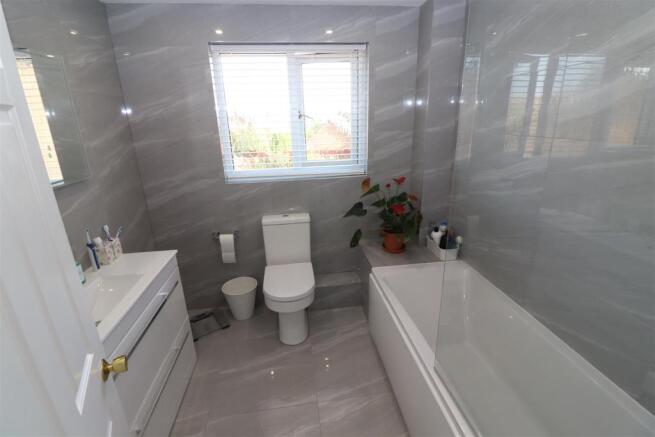 Bathroom / WC