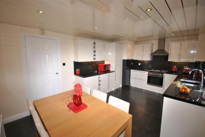 KITCHEN DINING
