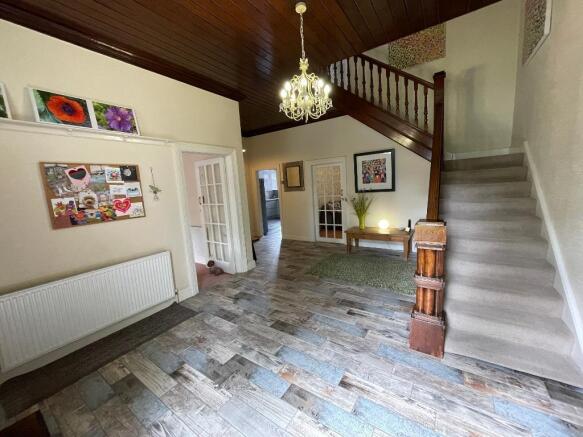 4 bed Detached for sale Image 5