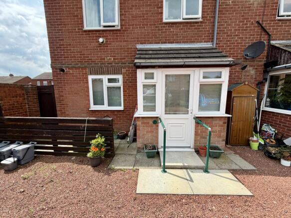 1 bed Ground Flat for sale Image 8