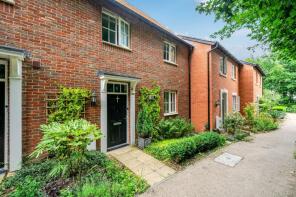 3, Stopher Walk, Winchester SO22 5ST