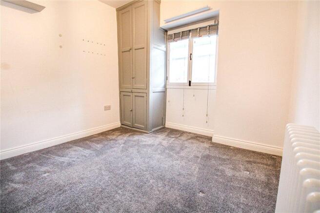 3 bed Terraced for sale Image 10