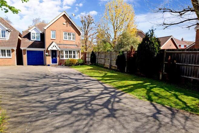 Driveway/Parking