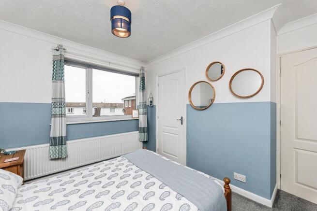 3 bed Semi-Detached for sale Image 11