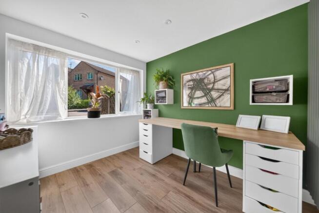4 bed Detached for sale Image 10