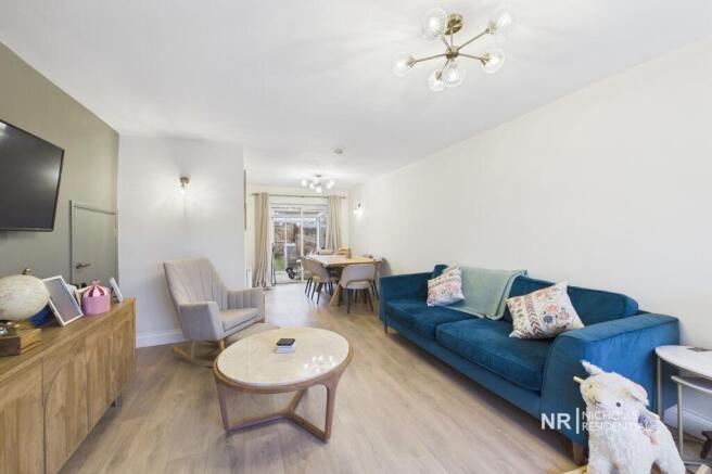 Lounge/Dining Room Extra