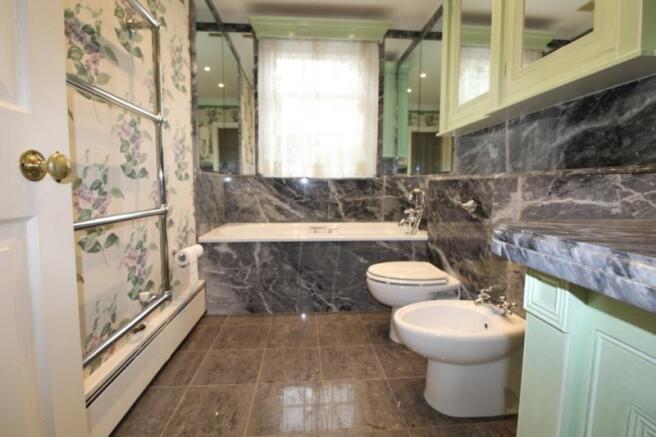 108_bath pic 1.JPG