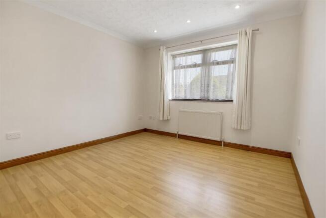 3 bed Detached Bungalow for sale Image 8
